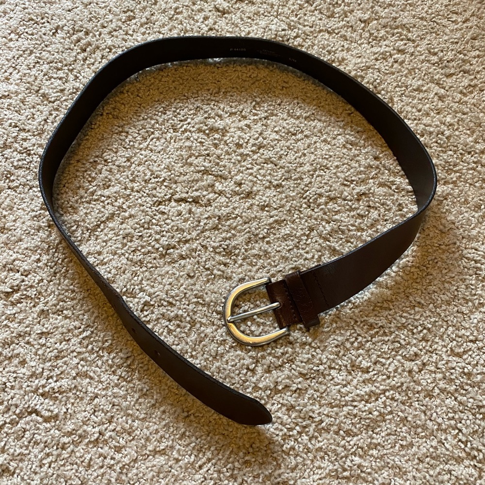 Women’s brown leather belt